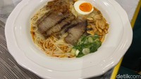 Menu misoa yang ngetren juga ditawarkan di sini. Misoa Sapi Asap (Rp 75.000) ini paling nikmat langsung disantap saat masih panas. Foto: detikFood/Yenny Mustika Sari