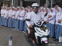 Antusiasme Santri Tebuireng Jombang Belajar Keselamatan Berkendara