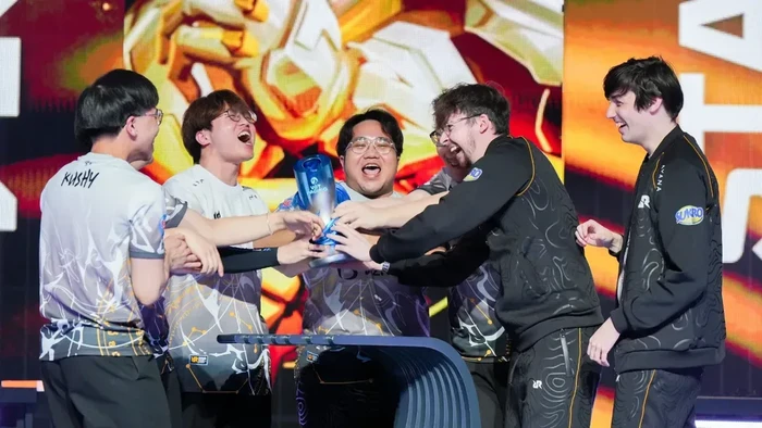 RRQ sukses meraih juara di kompetisi esports Valorant Champions Tour (VCT) 2025 Pasific Stage 1. Gelar ini mereka dapatkan setelah mengalahkan Gen.G dengan skor 3-1.