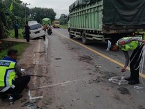 Avanza Tabrak Truk yang Terparkir di Muba, 2 Orang Tewas
