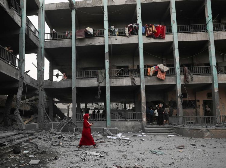 Sekolah Pengungsian di Gaza Hancur Dihantam Serangan Israel