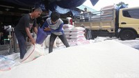 Jumlah stok ini merupakan pencapaian tertinggi dalam 57 tahun berdirinya Bulog. Stok tersebut siap digunakan untuk mendukung berbagai program pemerintah sesuai penugasan.