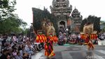 TMII Jakarta Diserbu Pengunjung Saat Libur Panjang Waisak