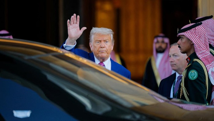 U.S. President Donald Trump gestures following a Memorandum of Understanding (MOU) signing ceremony at the Royal Court in Riyadh, Saudi Arabia, May 13, 2025. REUTERS/Brian Snyder