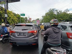 Jalan Perintis Kemerdekaan Makassar Arah BTP-Daya Macet 4,2 Km