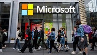 Microsoft memiliki 228.000 karyawan di seluruh dunia pada akhir Juni. Pada hari Selasa, negara bagian Washington mengatakan perusahaan mengurangi jumlah karyawan yang terkait dengan kantor pusatnya di Redmond sebanyak 1.985 orang, termasuk 1.510 orang di kantor. Getty Images/Craig T Fruchtman
