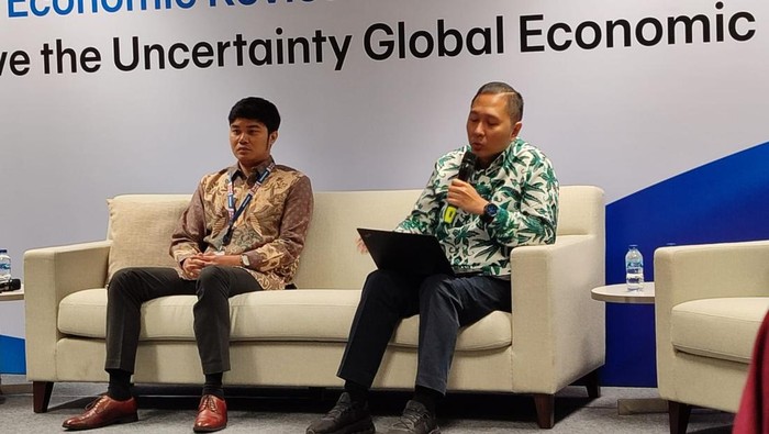 Chief Economis PermataBank Josua Pardede