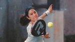 5 Potret Dian Sastrowardoyo Asyik Main Padel
