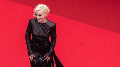 Foto: Gaya Terlarang Para Bintang di Red Carpet Cannes 2025 Hari Pertama