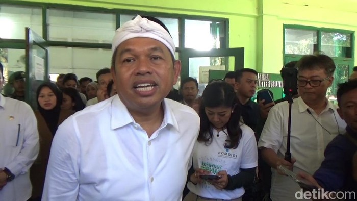 Gubernur Jabar Dedi Mulyadi di Purwakarta