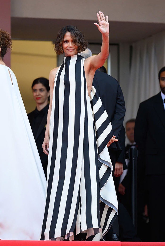Halle Berry di Cannes Film Festival 2025 Halle Berry menghadiri Makan Malam Pembukaan 2025 selama Festival Film Cannes tahunan ke-78 pada 13 Mei 2025 di Cannes, Prancis.