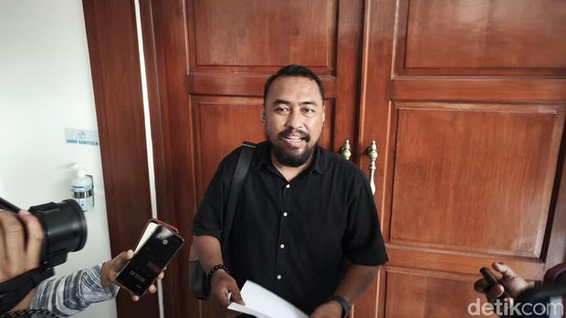 Kuasa hukum Muhammad Taufiq, Andhika Dian Prasetyo, saat ditemui di Pengadilan Negeri Solo, Rabu (14/5/2025).