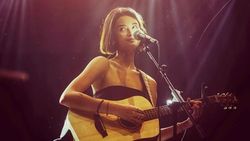 Potret Jubilee Marisa, Musisi Muda yang Lagi Jadi Sorotan