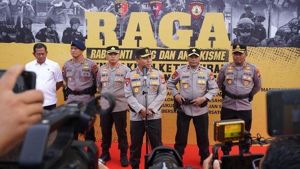 Kapolda Riau membentuk tim 'Raga' untuk memberantas premanisme.