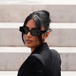 Kim Kardashian Nangis di Sidang Perampokan Paris: Saya Pikir Akan Mati