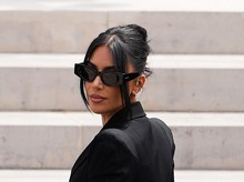Kim Kardashian Nangis di Sidang Perampokan Paris: Saya Pikir Akan Mati Kim Kardashian Nangis di Sidang Perampokan Paris: Saya Pikir Akan Mati