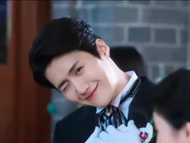 Asal Muasal Fenomena Kim Seon Ho Smile yang Jadi Tren di Medsos