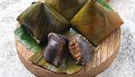 10 Kue dan Lauk Khas Indonesia ini Dibungkus Pakai Daun Pisang