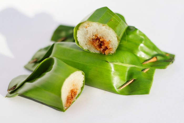 kuliner Indonesia yang menggunakan daun pisang sebagai pembungkus