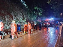 Sempat Tertutup Longsor, Jalur Kalibawang-Muntilan Berangsur Normal
