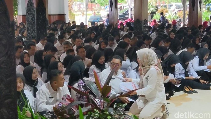 Marketing bank pemaparan, tawarkan kredit ke pegawai pemerintah baru