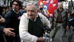 Mengenang Wafatnya Presiden Termiskin Dunia Jose Mujica