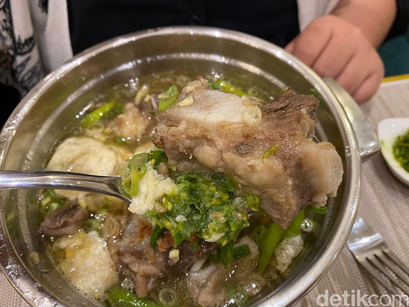 Paling Restoran, restoran baru di Wolter Monginsidi