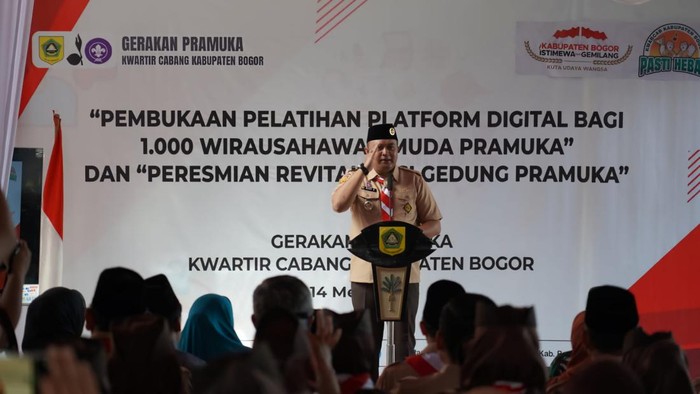 Pemkab Bogor saat membuka pelatihan digital wirausahawan