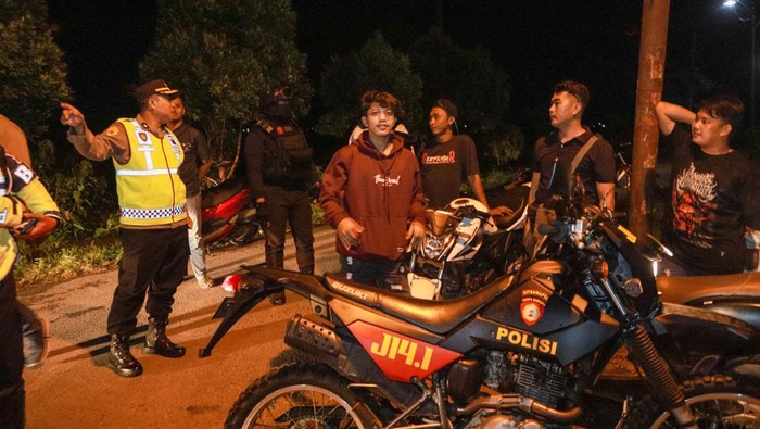 Polres Jombang tingkatkan patroli cegah premanisme.