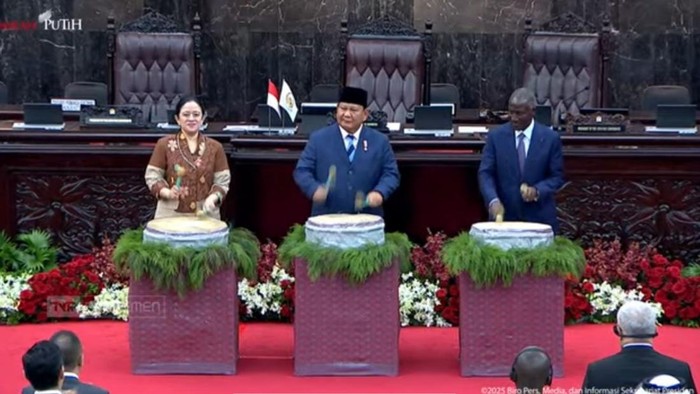 Presiden Prabowo Subianto membuka Konferensi Parliamentary Union of the OIC Member States (PUIC) ke-19 atau Persatuan Parlemen Negara Anggota OKI di gedung DPR. (YouTube Setpres)
