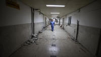 Serangan terhadap fasilitas medis ini menuai kecaman dari berbagai pihak internasional. Presiden Prancis Emmanuel Macron menyebut tindakan Israel sebagai memalukan dan menyerukan sanksi tambahan, sementara Koordinator Bantuan PBB Tom Fletcher menuduh Israel memberlakukan kondisi tidak manusiawi dan mendesak intervensi Dewan Keamanan untuk mencegah genosida. Sementara itu, Amerika Serikat terus mendorong pembicaraan damai dan pemulihan bantuan kemanusiaan ke Gaza.  