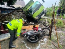 Ditabrak Truk dari Belakang, Pemotor di OKI Tewas Usai Terpental