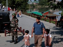 Sekolah di Kashmir Kembali Dibuka Usai India-Pakistan Sepakat Gencatan Senjata