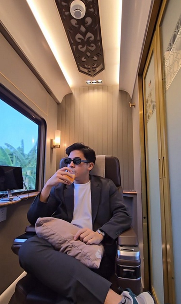 Serunya Jerome Polin Mukbang Sushi sampai Nasi Padang Serunya Jerome Polin Mukbang Sushi sampai Nasi Padang