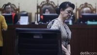 Ketiga terdakwa saling memberi kesaksian dalam kasus makelar kasus yang juga melibatkan 3 hakim PN Surabaya yakni Mangapul, Erintuah Damanik dan Heru Hanindyo.   
