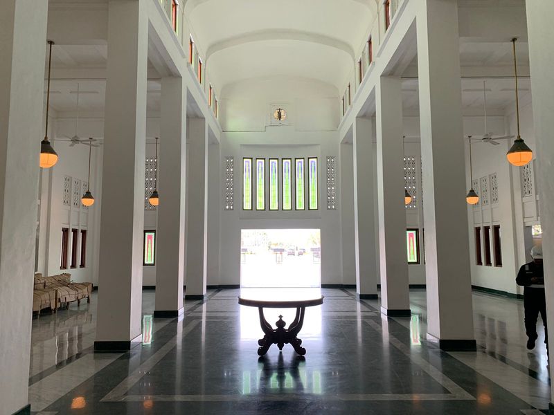 Stasiun Yogyakarta setelah dibeutifikasi