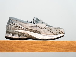 Saat Sneakers dan Loafers Bersatu, Ini 5 Snoafers Favorit untuk Tren 2025