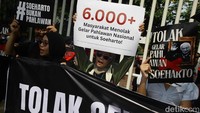 Aksi unjuk rasa ini berjalan kondusif.