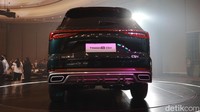 Ohiya! Chery Tiggo 8 CSH dilengkapi dengan 10 airbags dan 14 fitur ADAS. Menarik, kan? (Foto: Septian Farhan Nurhuda/detik.com)