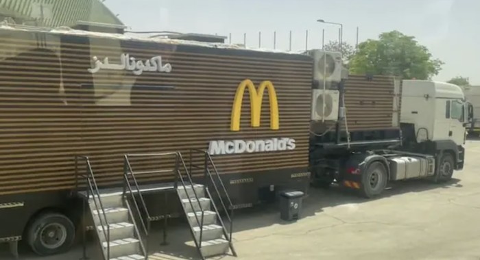 Donald Trump Disambut Truk McDonald’s Saat Berkunjung ke Arab Saudi