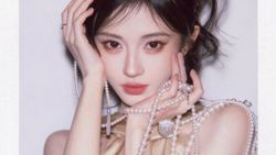 Terpesona Artis China Ju Jingyi, Dipuji Media Jepang Cantiknya Kebangetan Terpesona Artis China Ju Jingyi, Dipuji Media Jepang Cantiknya Kebangetan