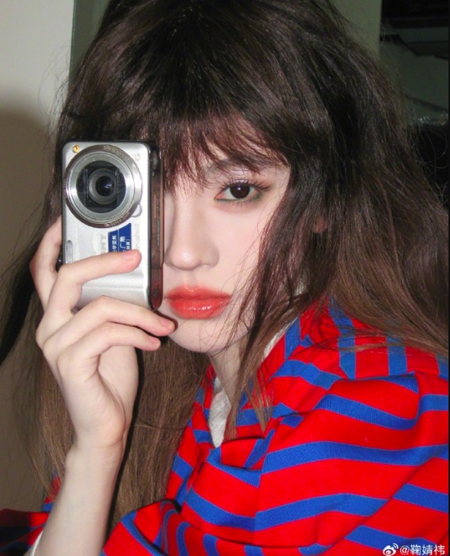 Wanita yang pernah tergabung dalam sub-unit Seine River itu sudah meninggalkan SHN48 pada 2017 meski masih berada dibawah manajemen Star48 Culture & Media Co. Foto: Weibo Ju Jingyi