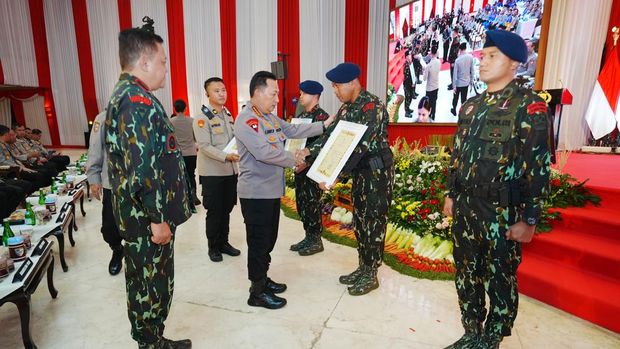 Kapolri Jenderal Listyo Sigit Prabowo membuka rapat kerja teknis (rakernis) Baharkam dan Korbrimob Polri 2025.
