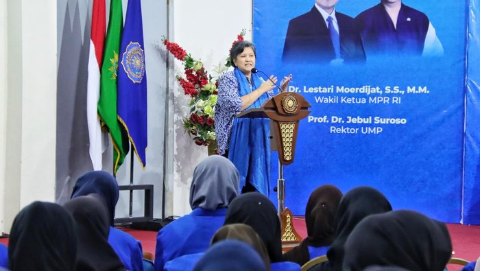 Lestari Moerdijat