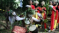 Kegiatan ini diselenggarakan sebagai upaya menggugah kesadaran masyarakat agar turut berperan aktif dalam menjaga lingkungan dan ekosistemnya.