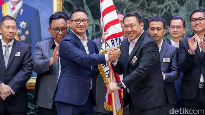 Momen Pelantikan Pengurus Pordasi DKI di Balai Kota Kepengurusan Pordasi DKI Jakarta baru dilantik di Balai Kota DKI Jakarta. Gubernur Pramono Anung berharap ada kemajuan olahraga berkuda di Jakarta.