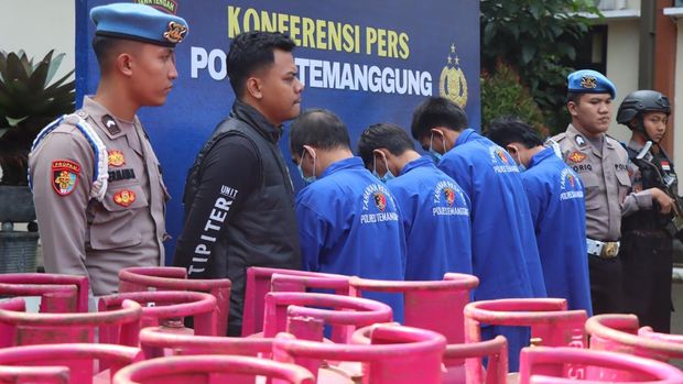 Polres Temanggung konferensi pers kasus pengoplosan gas LPG, Kamis (15/5/2025).