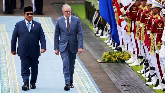 Presiden Prabowo Subianto menerima kunjungan Perdana Menteri (PM) Australia Anthony Albanese di Istana Merdeka, Jakarta. Kunjungan ini merupakan yang perdana bagi Albanese usai dilantik menjadi PM Australia pada 13 Mei lalu.