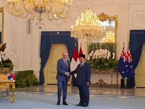 Prabowo Terima Kunjungan PM Australia Anthony Albanese di Istana Merdeka
