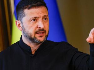 Ukraina Pakai Taktik Jaring Laba-laba Hancurkan 40 Pesawat Tempur Rusia